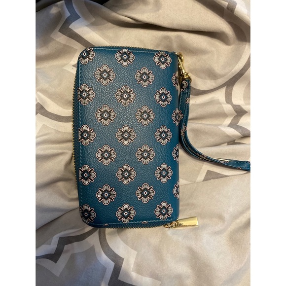 Floral Target Wallet - Picture 2 of 5